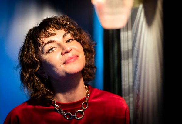 Skuespiler og dikter Ida Elise Broch.