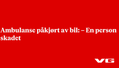Ambulanse påkjørt av bil: – En person skadet
