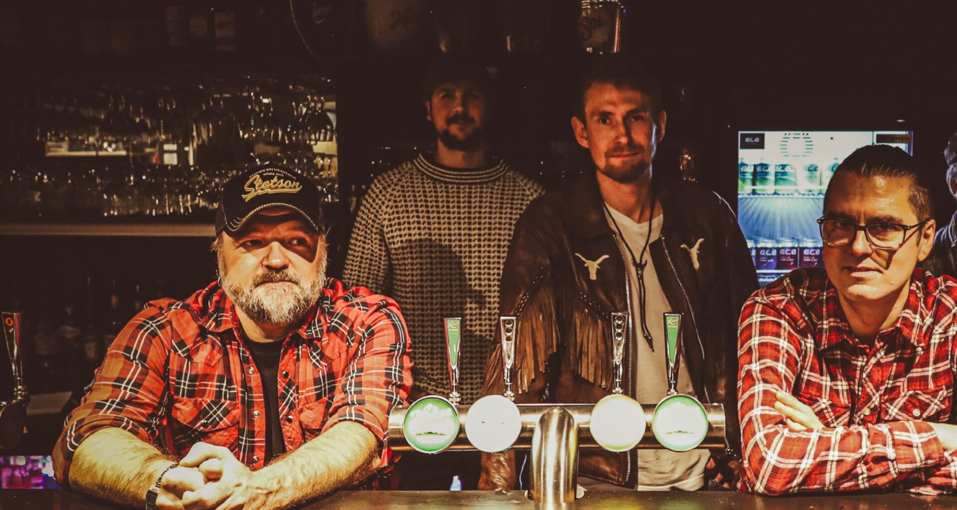 Musikk | Bandets største hits er laget med KI: I sommer framføres låtene på lokale festivaler - Haugesunds Avis