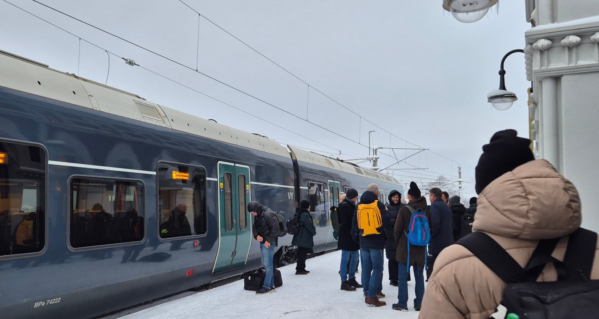 Debatt, Politikk | De som tar toget er vant med forsinkelser, men dette tar kaka!