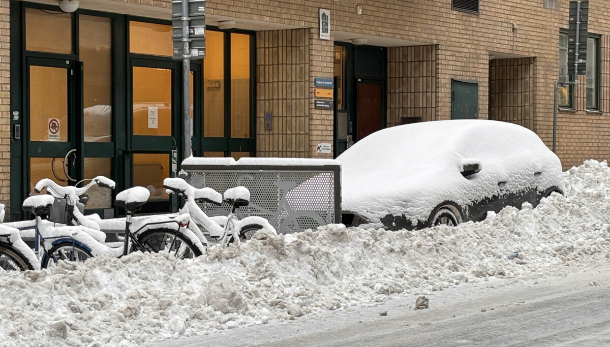 Kraftig snøvær i Sør-Sverige, bitende kulde i Danmark