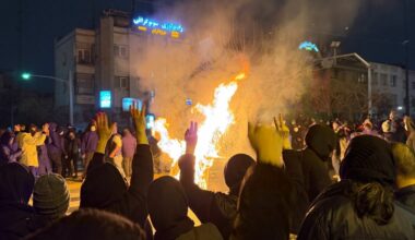 Tusener drept i Iran: Trump truer med inngripen