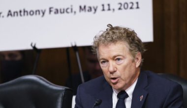 Senator vil ha utlevert fagfellevurderinger og e-poster fra tidsskrifter