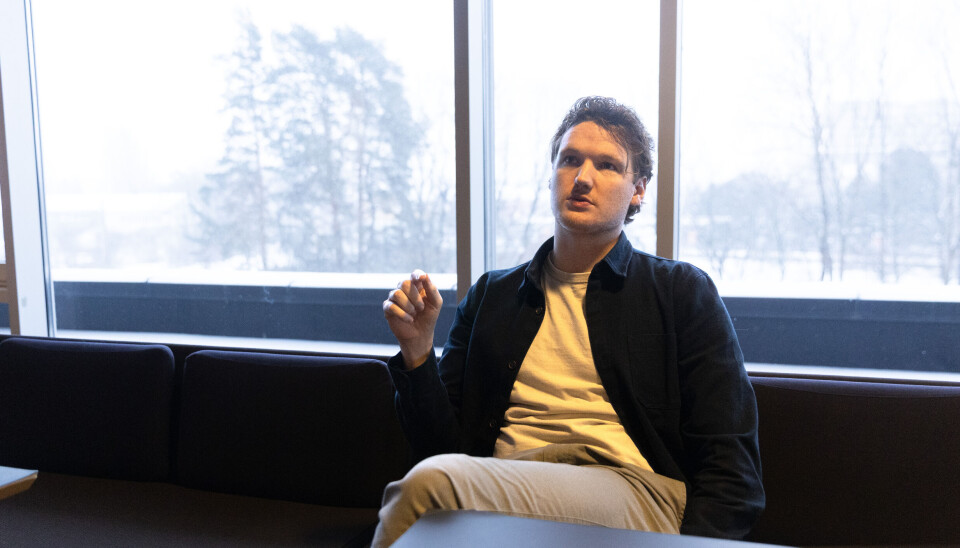 Esli Soetens. tror ikke det er realistisk at han klarer å lever avhandlingen innen fristen.