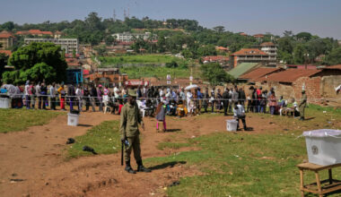 Soleklar ledelse til Ugandas sittende president, viser foreløpige valgresultater