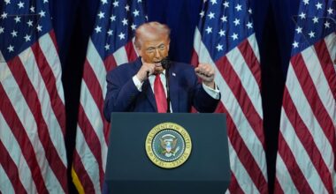 – Om ikke vi vinner mellomvalget, blir jeg stilt for riksrett