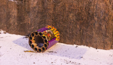 Ti personer fikk øyeskader av fyrverkeri