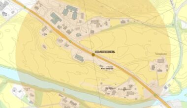 Tankbil veltet – evakuerer beboere