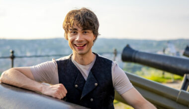 Har han avslørt seg?