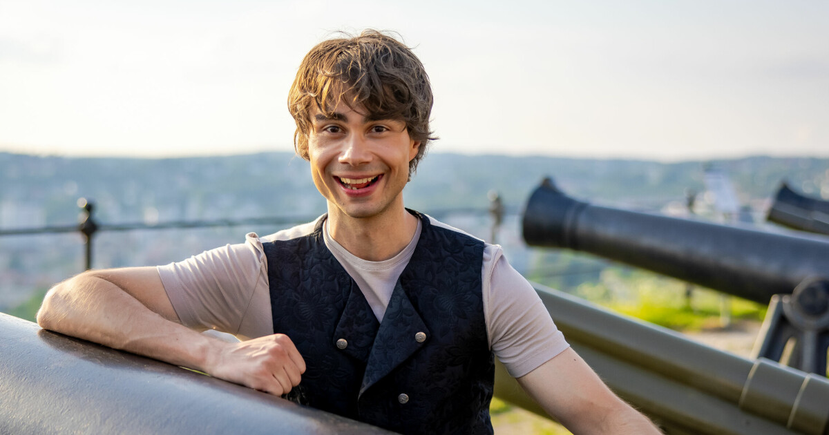 Har han avslørt seg?