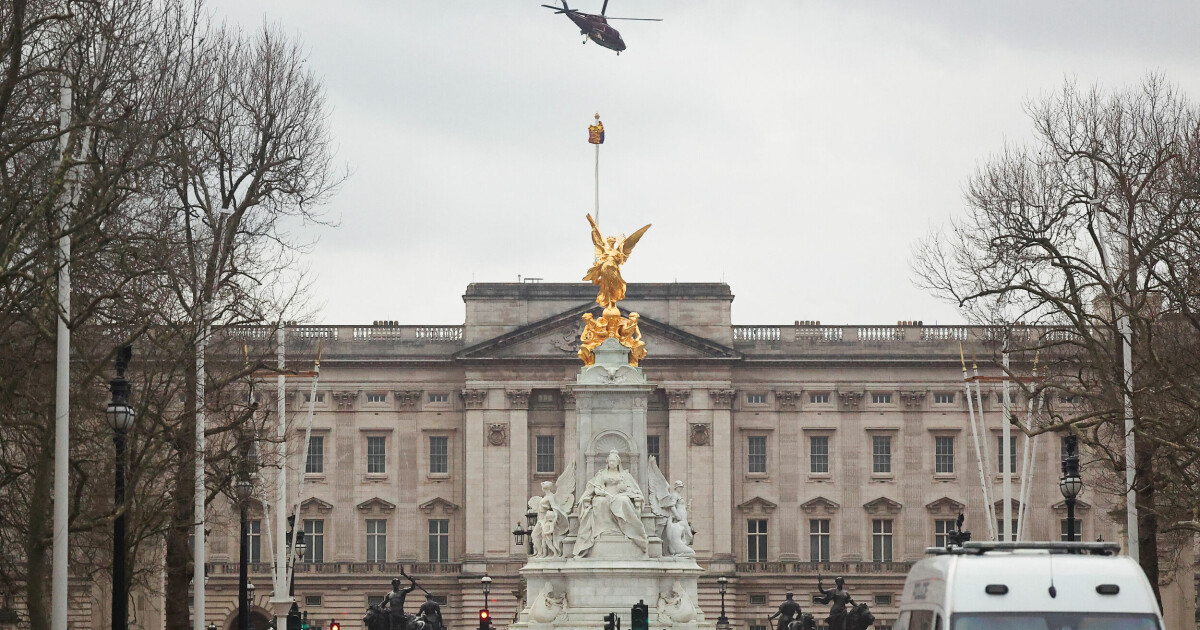 Buckingham Palace svarer etter avsløring