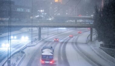 Vegvesenet advarer: Veldig glatt mange steder
