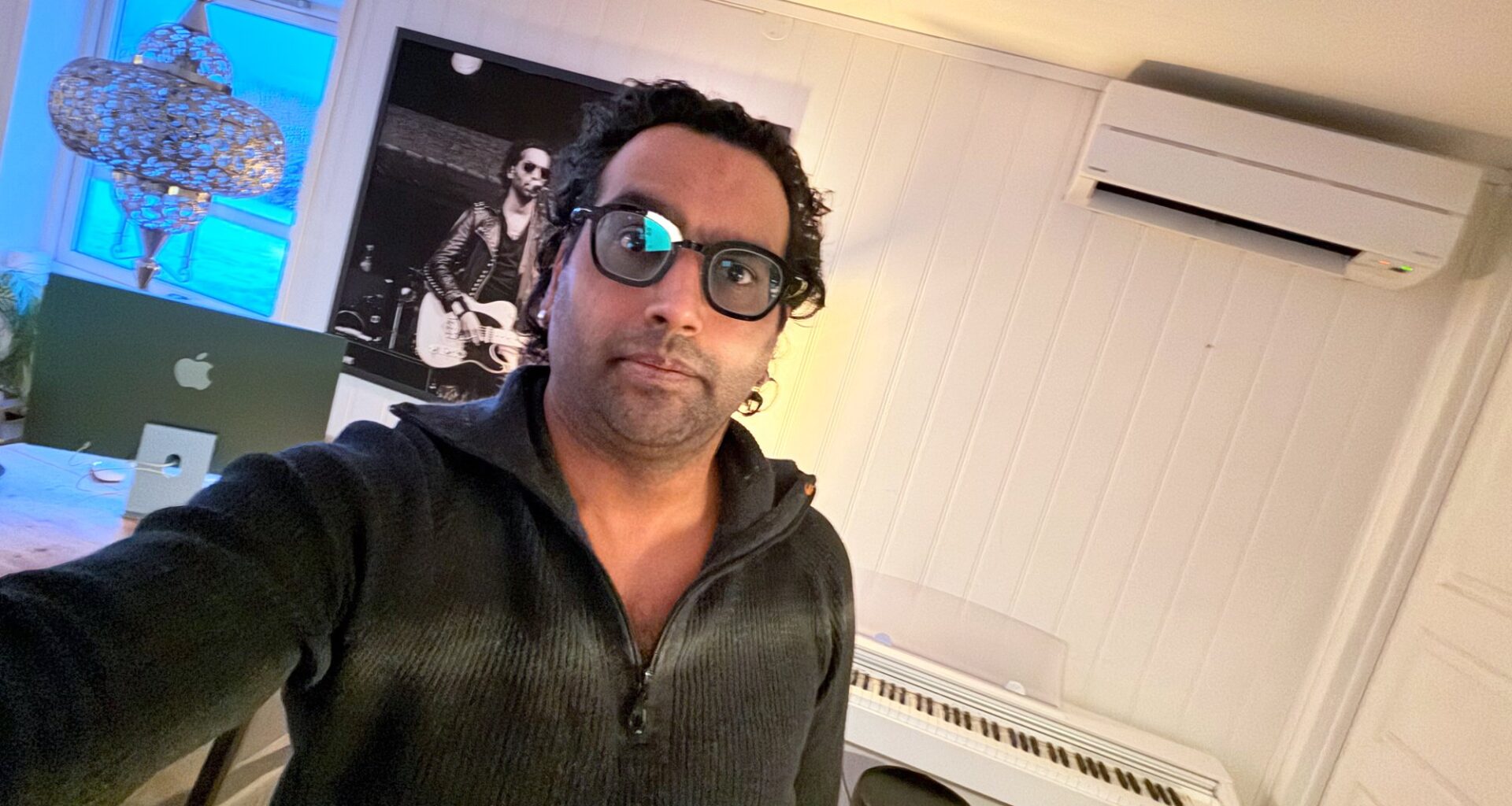 ID-tyveri, Chand Torsvik | Hvis Chand ringer for å selge deg varmepumpe, er det noe som skurrer: – Jeg har ikke fått meg selgerjobb på si, nei