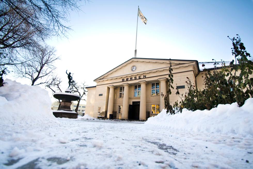 Oslo Børs marginalt opp: Kraftig oppgang for shippingaksjer – aksje stuper etter milliardrush