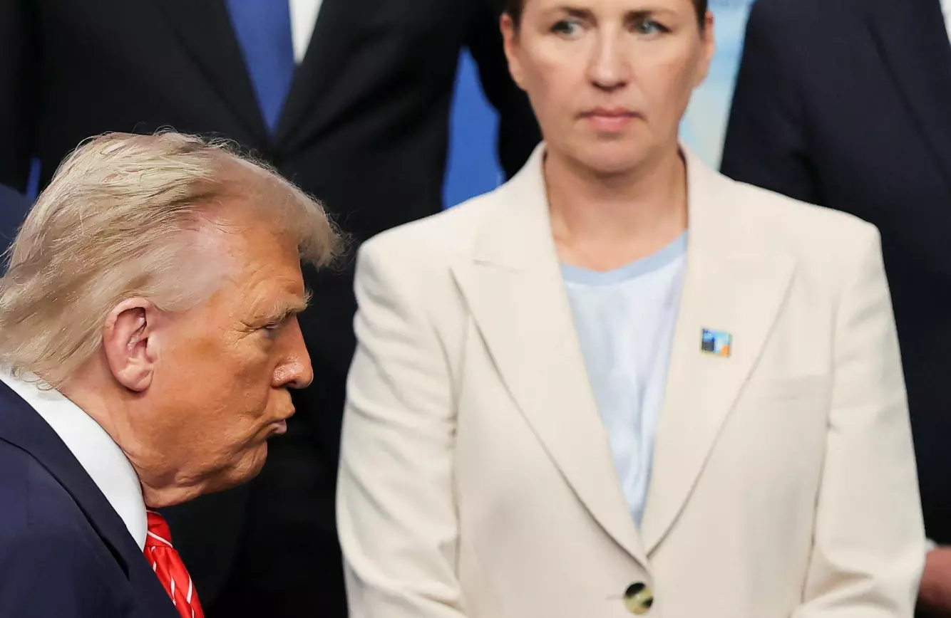 FÅTT NOK: USAs president Donald Trump (t.v.) og Danmarks statsminister Mette Frederiksen er her avbildet sammen under Nato-toppmøtet i Haag i juni 2025. Frederiksen har gikk tydelig beskjed om at Trump må slutte med Grønland-truslene. Foto: Christian Hartmann / POOL / AFP/ NTB