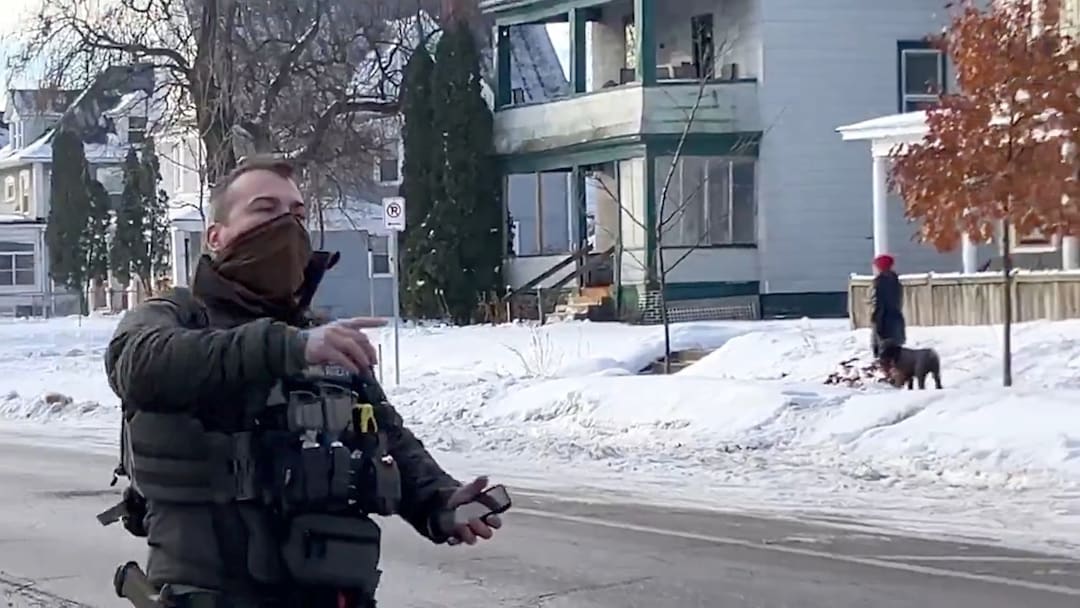 ICE-agent som drepte amerikansk kvinne er krigsveteran