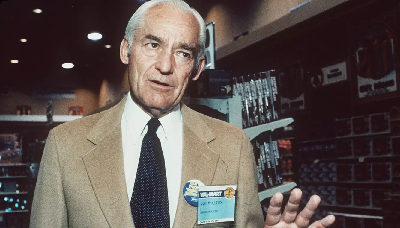 BUSINESS: Sam Walton ble etter hvert en svært suksessfull mann. Her fra 1984. Foto: Danny Johnston / AP Photos / NTB