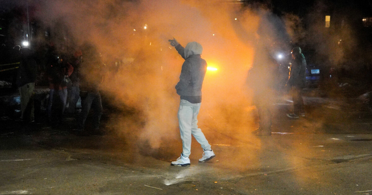 Migrant skutt i benet av føderal agent i Minneapolis