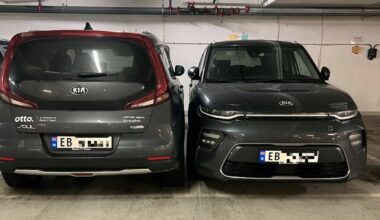 Parkeringsplasser: Bred enighet: Altfor smalt!