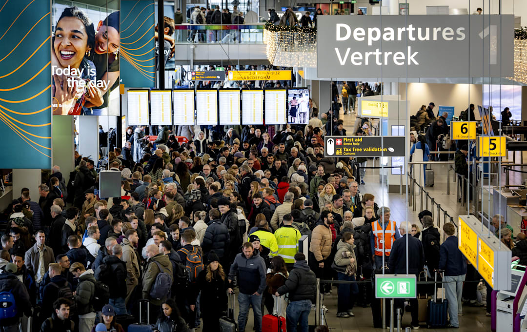Flykaos på Schiphol-flyplassen i Amsterdam