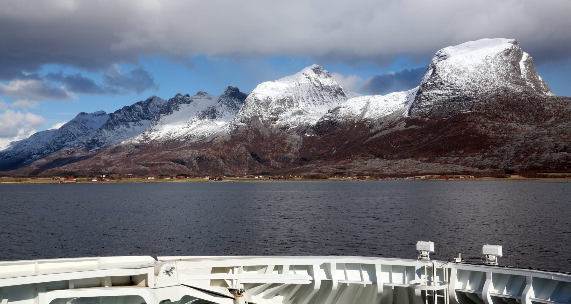 Samferdsel, Næringsliv | Milliardkontrakt signert for Alstenfjorden: – Vi lytter til næringslivet