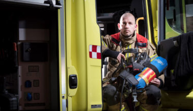 – For lett å la brannkonstabler risikere liv og helse