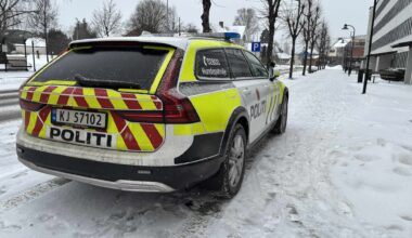 Truende mann med kleshenger utløste politiaksjon