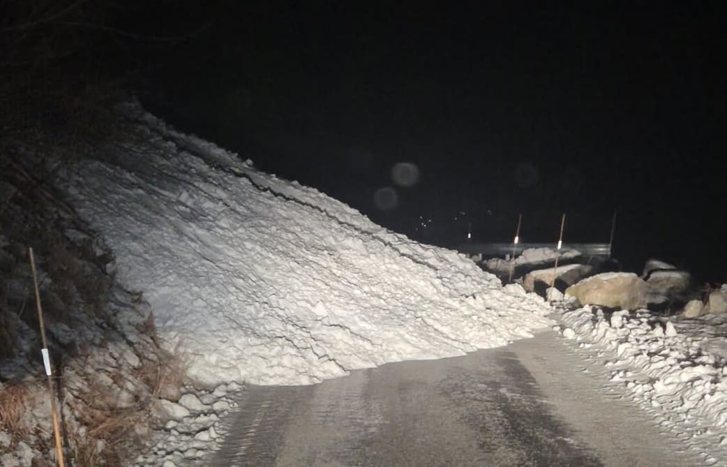 Snøskred i Lodalen - ser ikkje vekk frå fleire