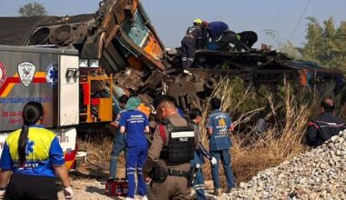 Minst 29 døde da kran kollapset over tog i Thailand