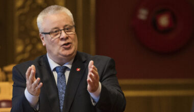 Truer med kraftige grep mot brikke-selskapene