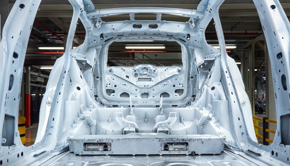 MEGASTØP: Det bakre gulvet i EX60 er støpt i ett stykke, ikke satt sammen av flere deler.