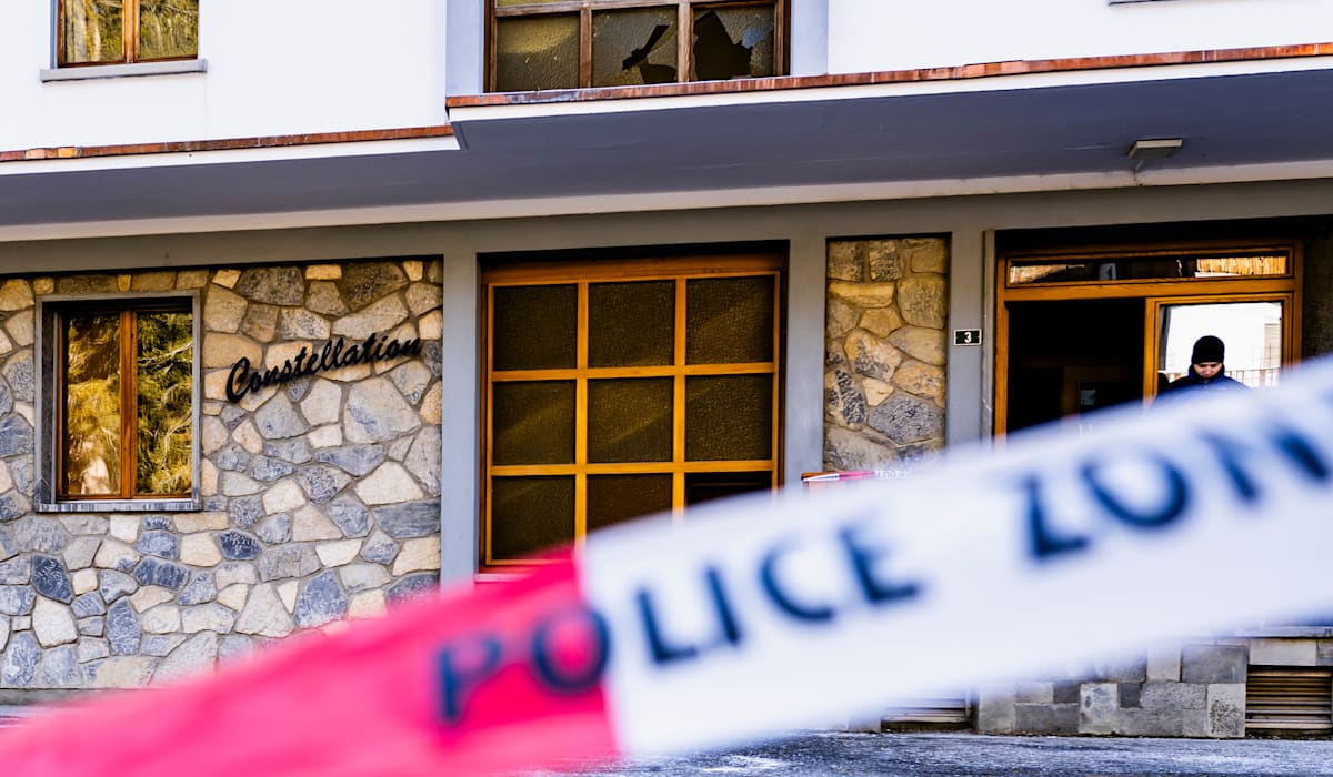 Italias utenriks­minister sier 47 mennesker er bekreftet omkommet i brannen i Sveits