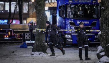 Ulykke, Spikersuppa | En person kritisk skadet etter arbeidsulykke – skulle rigge ned julemarked