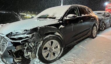 Person sendt til legevakta etter kollisjon på E8