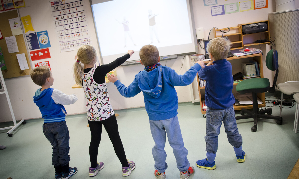Elevene i grunnskolen skal få nye læreplaner og mer fysisk aktivitet.