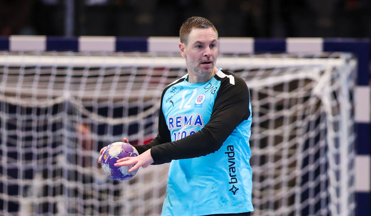 Svensk Kolstad-stjerne til sykehus i EM-generalprøven – fikk ball i ansiktet