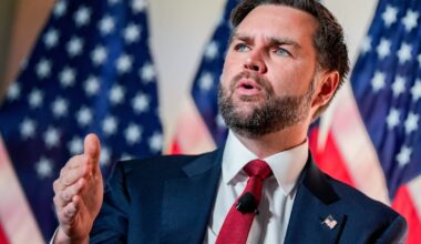 JD Vance kritiserer dansk Grønland-politikk