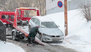 Nyhet, Trafikk | Advarer: Nå er det svært glatt på veiene