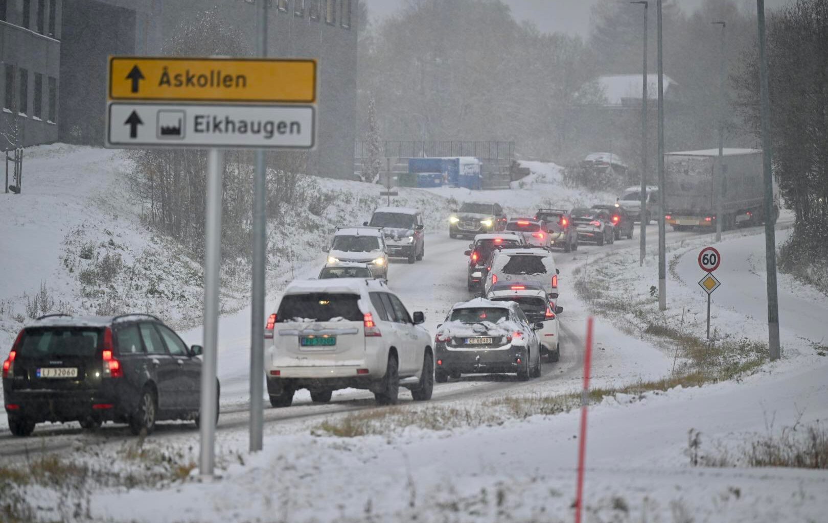 NAF, Trafikk | En bønn til deg som skal ut og kjøre: Venter kø, kork og kaos