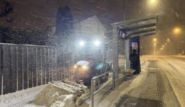 Vær, Snø | Ruskevær og glatte veier: – Beregn ekstra god tid