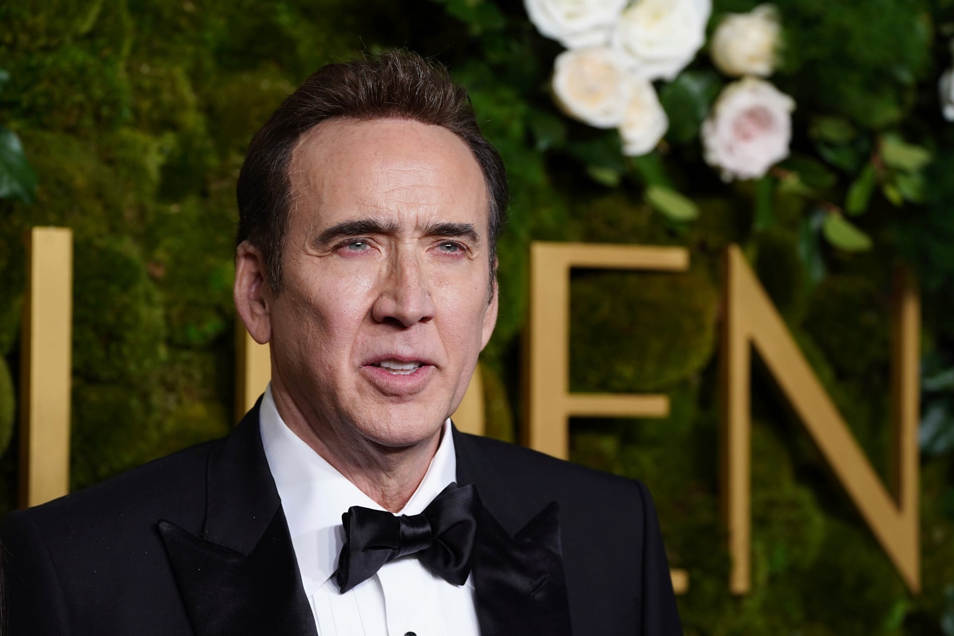 DINOSAUR-KJØP: Nicolas Cage har en historie med eksentriske kjøp. Blant annet kjøpte han et 70 millioner år gammelt dinosaurskall, som han senere måtte levere tilbake til mongolske myndigheter, ifølge CNBC.