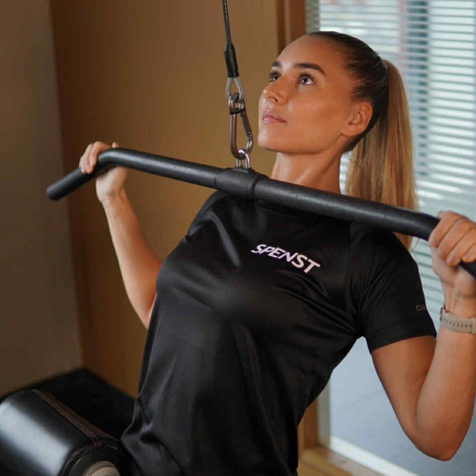 Nyhet, 10 spørsmål | Julie (25): – Jeg venter på å bli fridd til