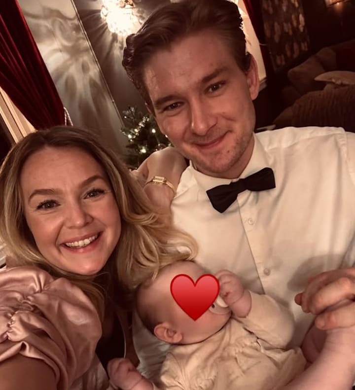 Se kjendisenes nyttårshilsener 2025