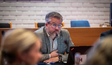 Om turnus, politikere og spilleregler