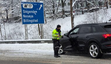 E18, Politi | Filmet og tok bilder av ulykke: Her hagler bøtene - Budstikka