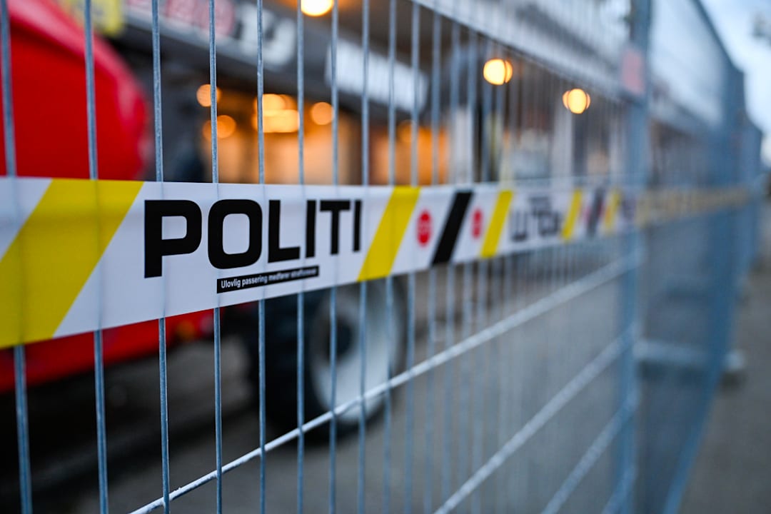 Mann død i Stavanger – tre personer siktet