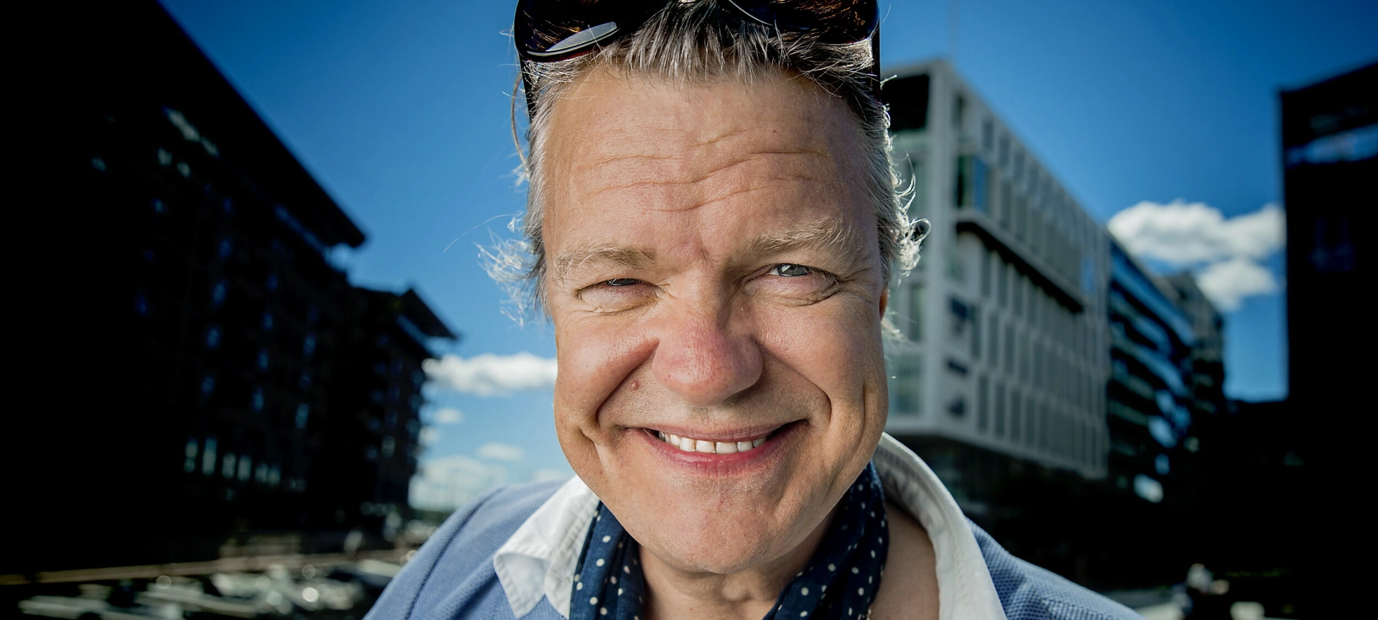 Dramatisk opplevelse: - Hengende bak båten