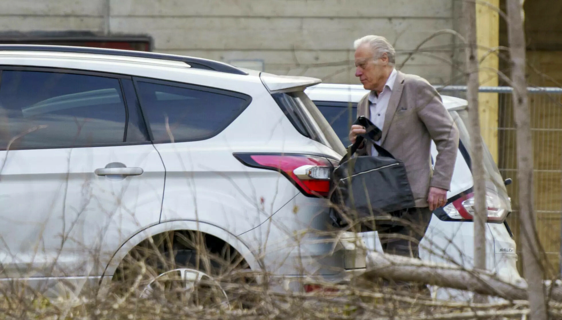 JOBBER IHERDIG: Tom Hagen jobber mange timer daglig med å løse forsvinningsgåten. Foto: Cornelius Poppe/NTB Scanpix