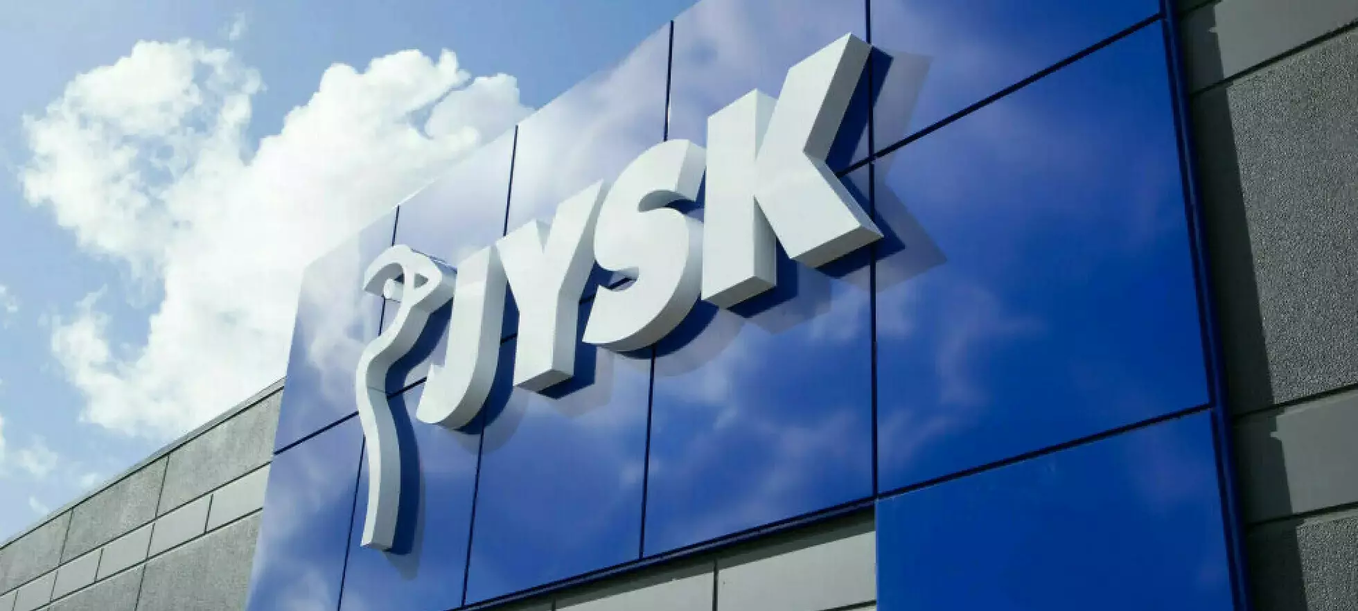 Stenger alle butikkene