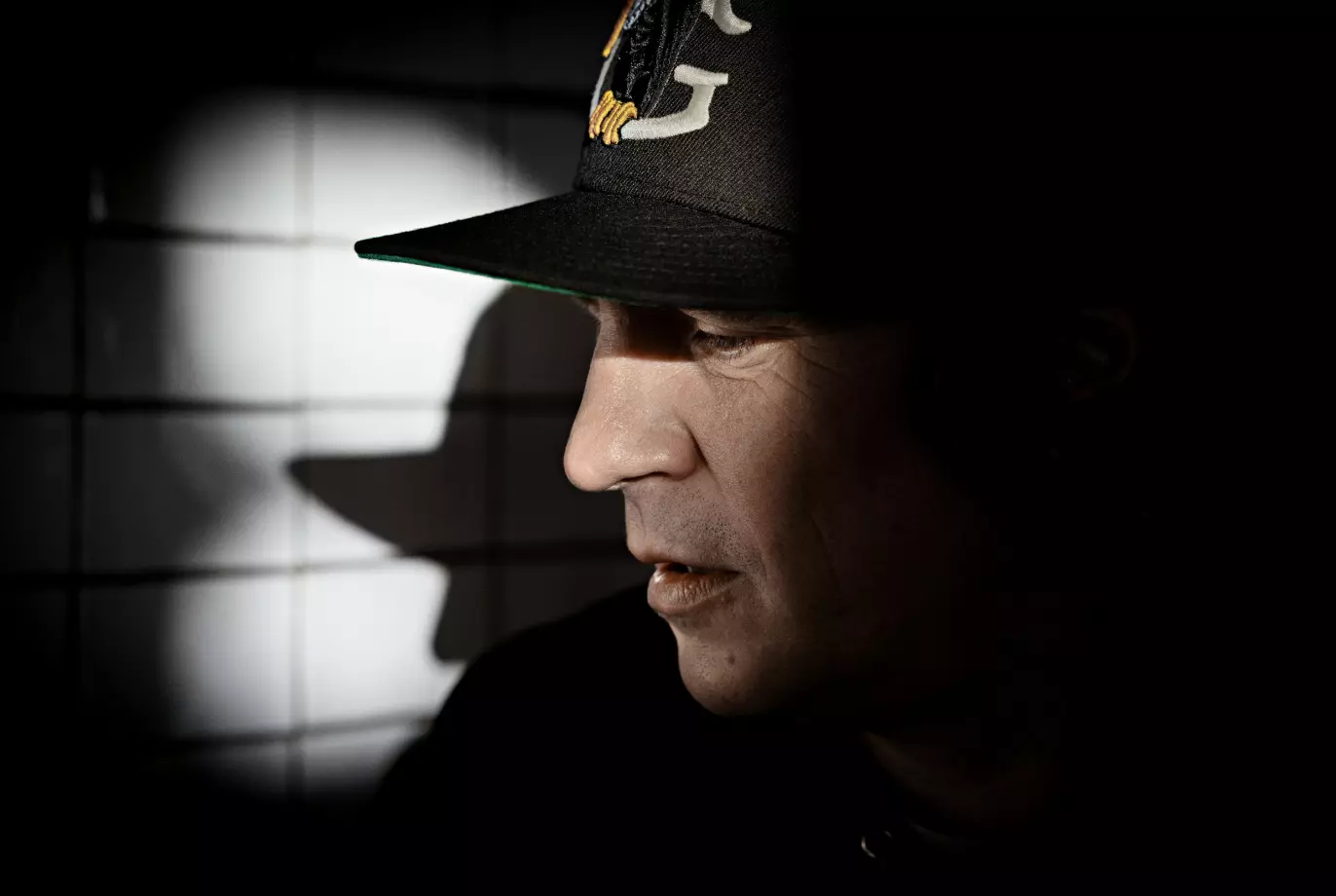 SKYGGESPILL: - Alt jeg putter ut der må være hundre prosent ekte og ærlig, sier OnklP om låtsnekrincen. Foto: Jørn H. Moen / Dagbladet